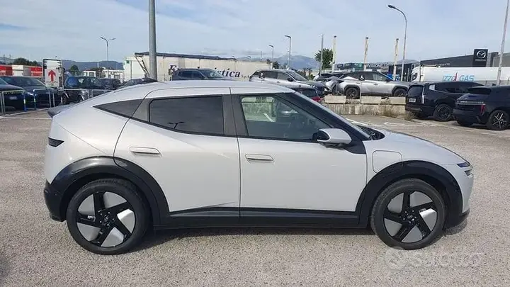 Hyundai Ioniq 3 2026 photo 4