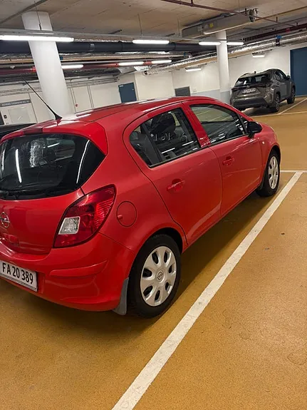 Opel Corsa 2010 photo 2