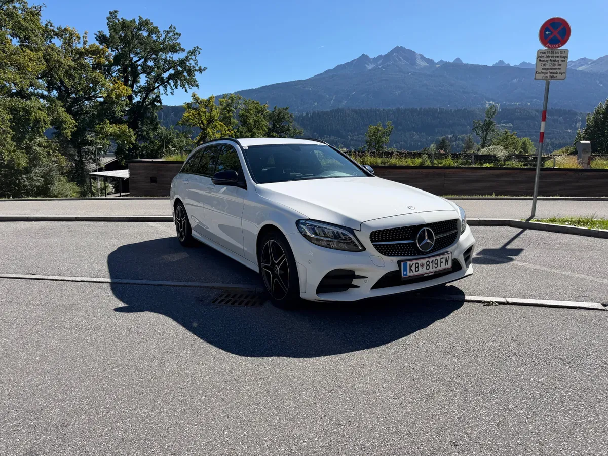 Mercedes-Benz C-Class 2019 photo 2