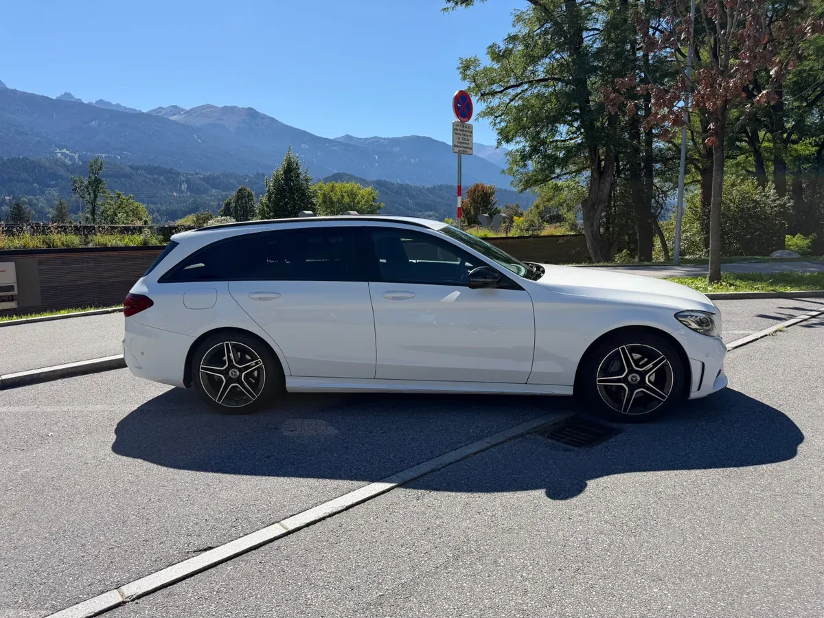 Mercedes-Benz C-Class 2019 photo 3