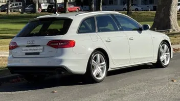 Audi A4 2014 photo 4