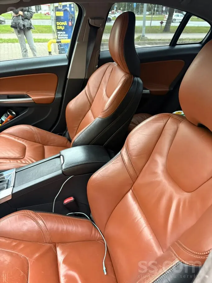 Volvo S60 2014 photo 4