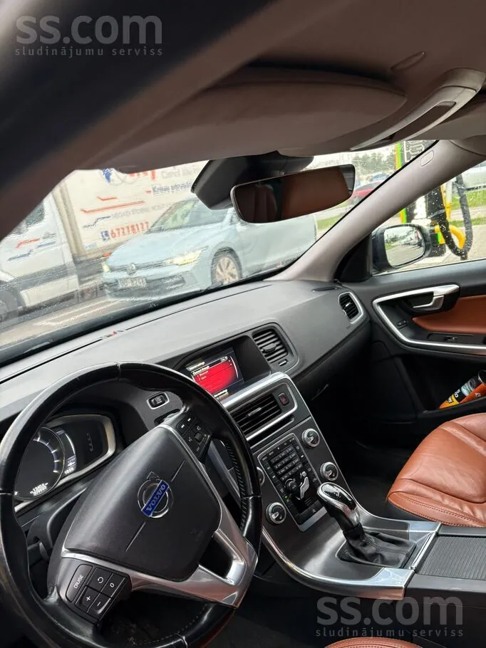 Volvo S60 2014 photo 3