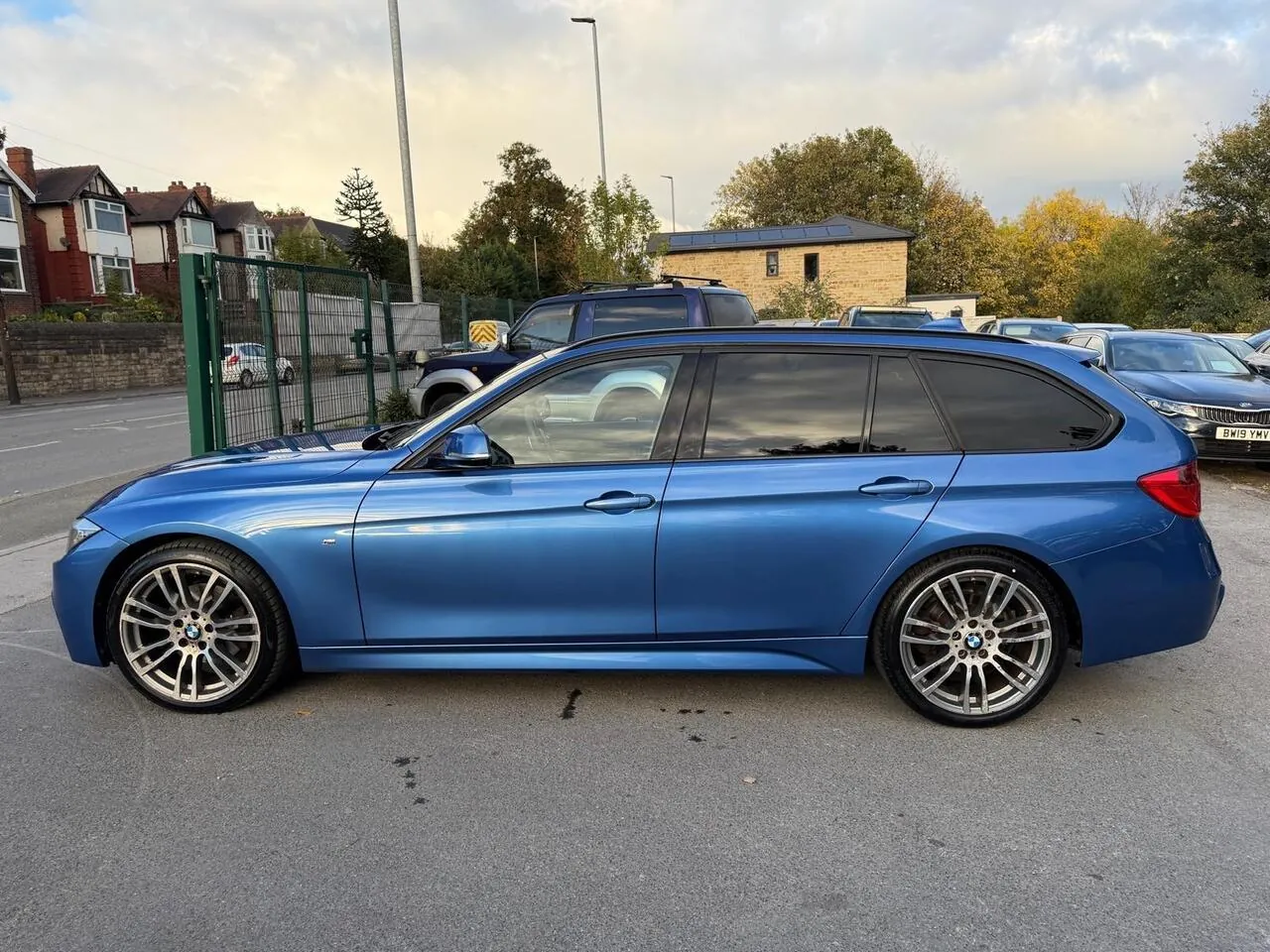 BMW 3 Series 2015 photo 2