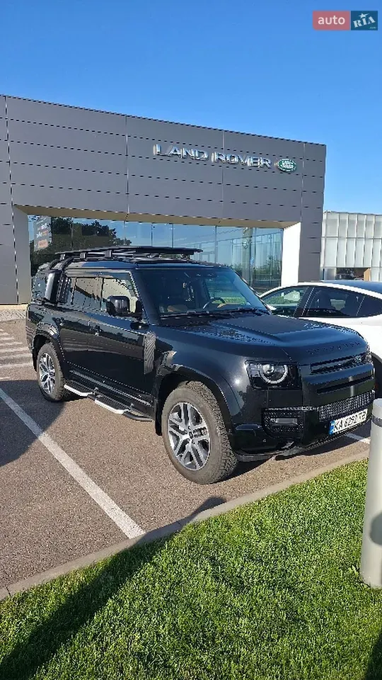 Land Rover Defender 2023 photo 4