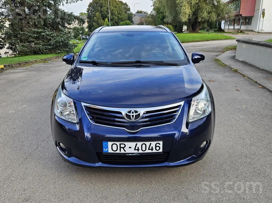 Toyota Avensis 2011 photo 3