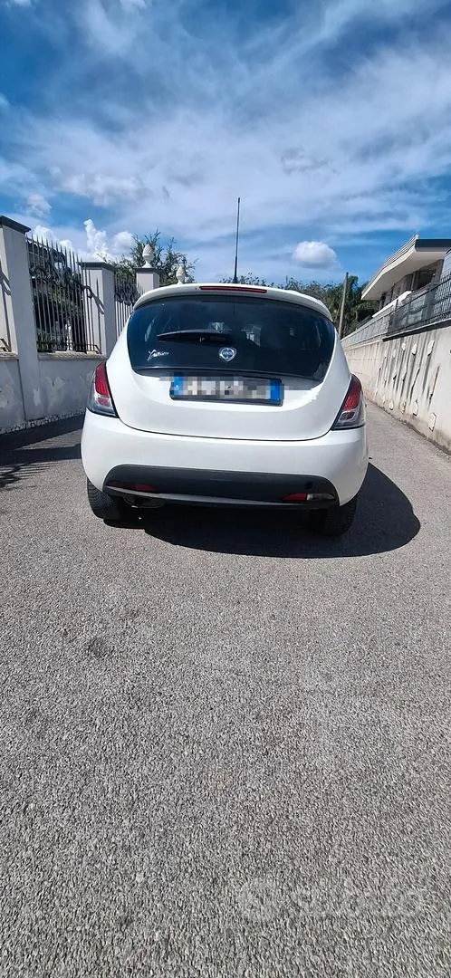 Lancia Ypsilon 2012 photo 4