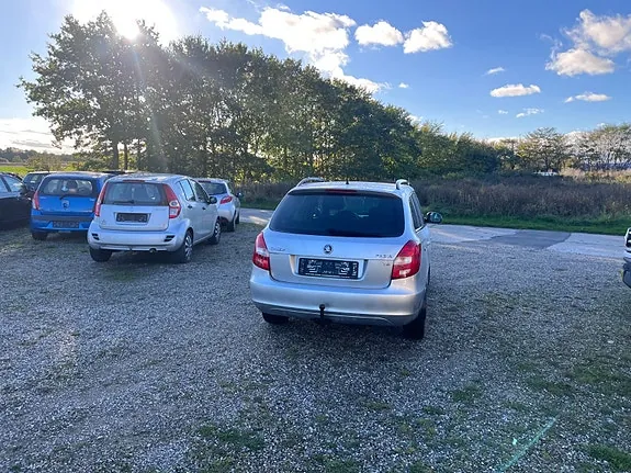Skoda Fabia 2014 photo 4
