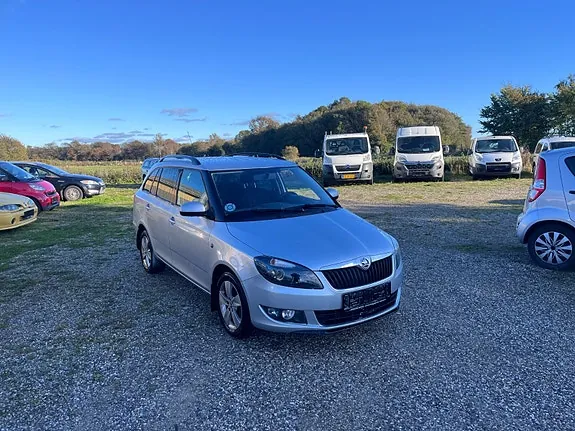 Skoda Fabia 2014 photo 3