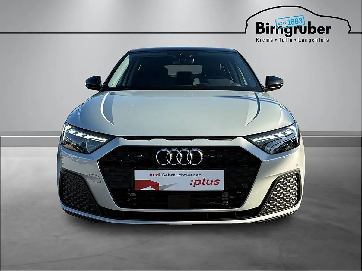 Audi A1 2025 photo 2