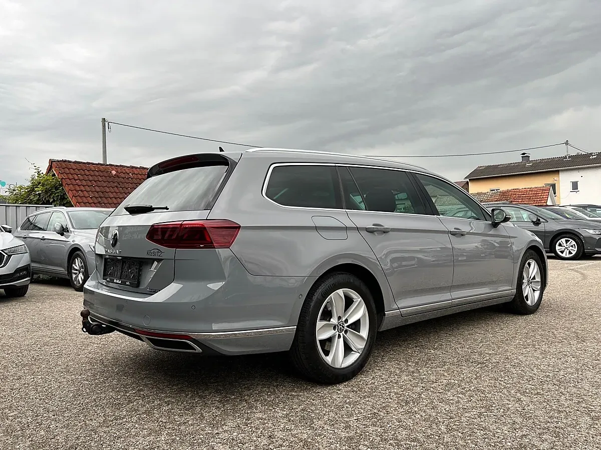 Volkswagen Passat 2023 photo 3