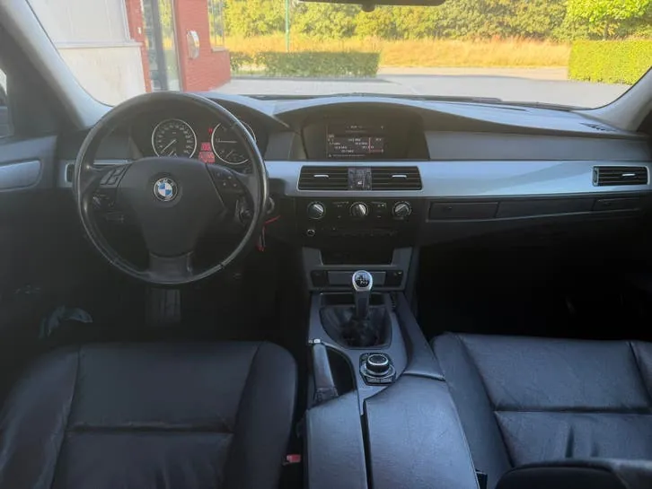 BMW 5-Serie 2008 photo 2