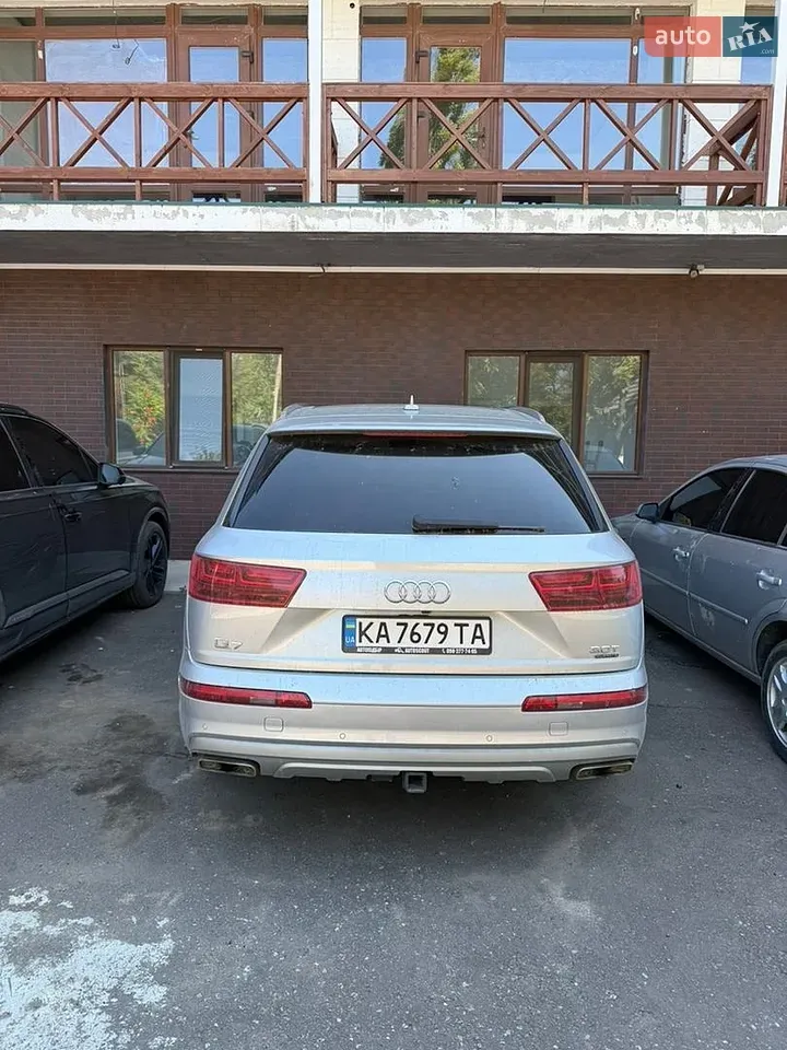 Audi Q7 2018 photo 4