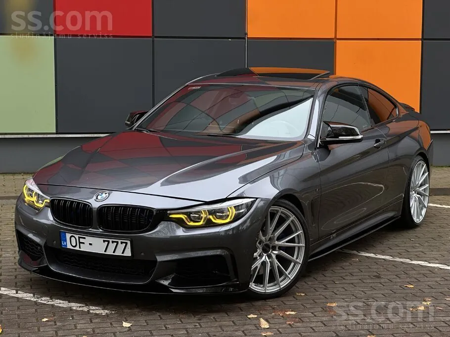 BMW 440I