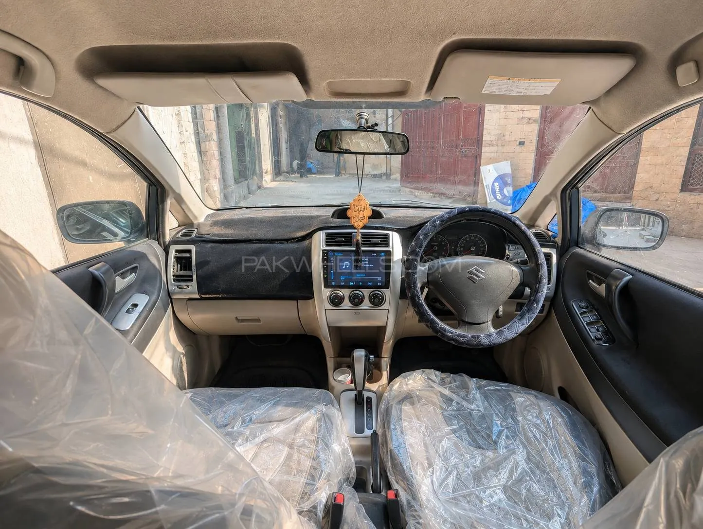Suzuki Liana