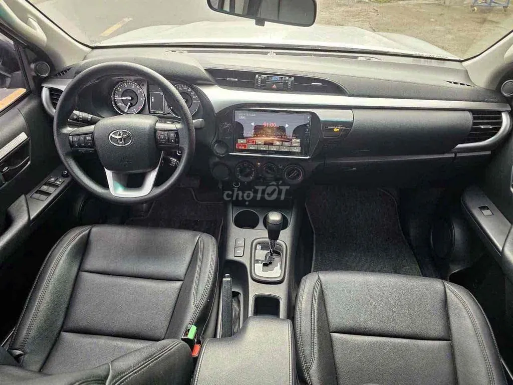 Toyota Hilux 2025 photo 4