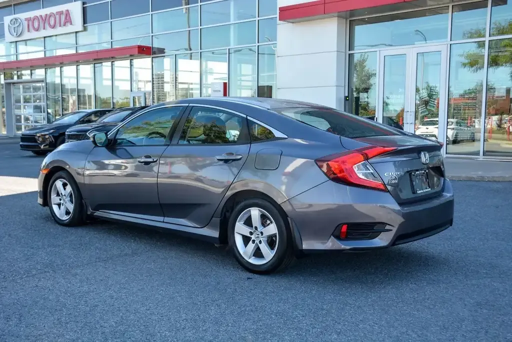 Honda Civic 2016 photo 4