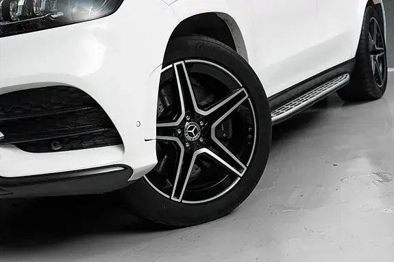Mercedes-Benz Gls 400 D 2023 photo 3