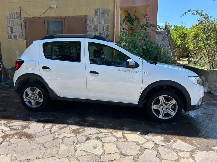 Dacia Sandero 2018 photo 3