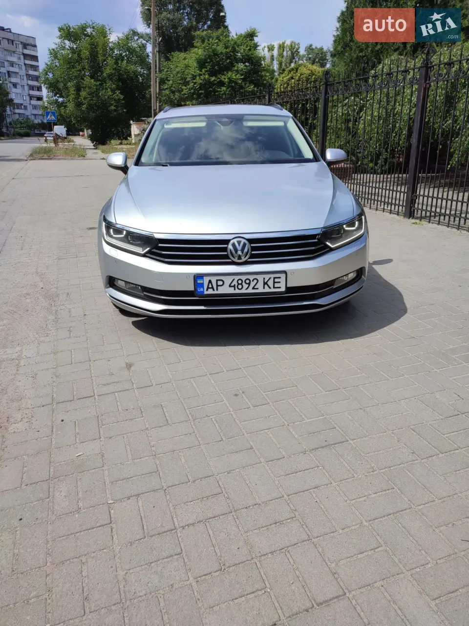 Volkswagen Passat 2014 photo 2