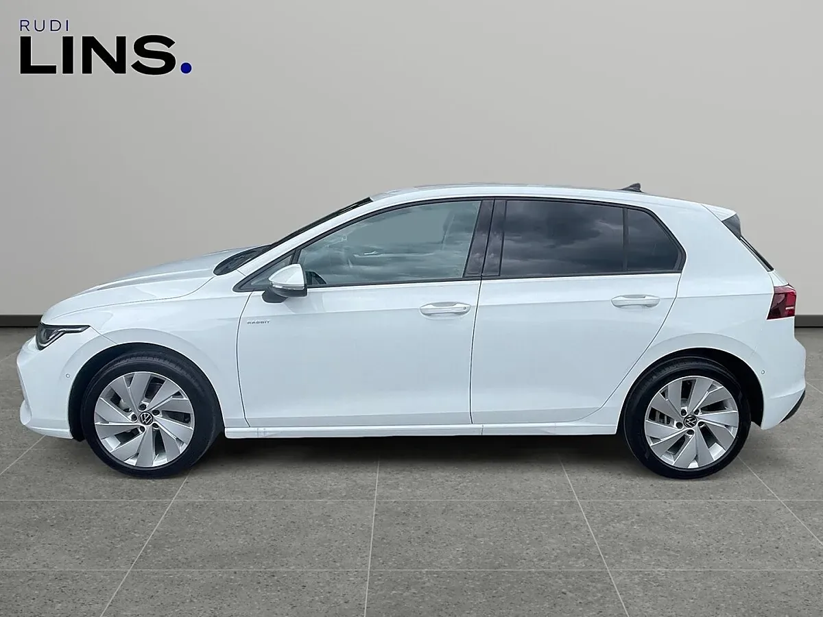 Volkswagen Golf 2026 photo 2
