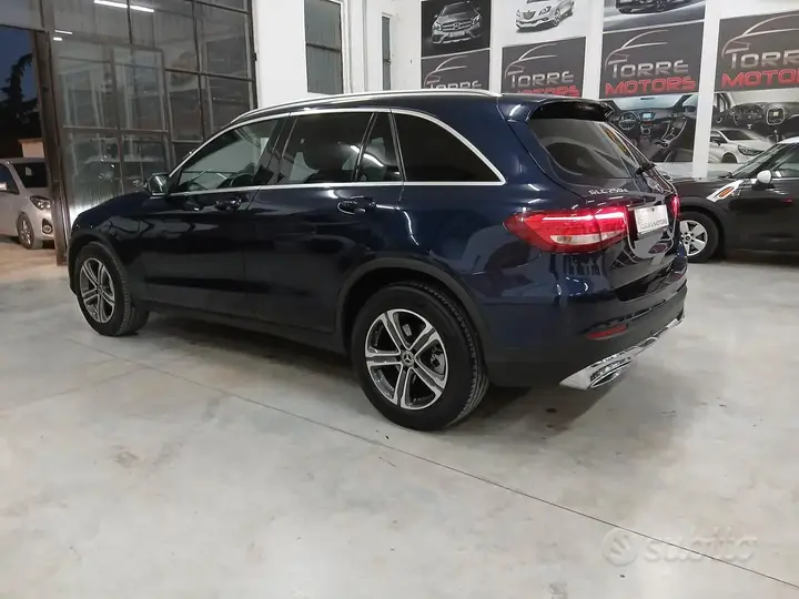 Mercedes-Benz Glc 2018 photo 5