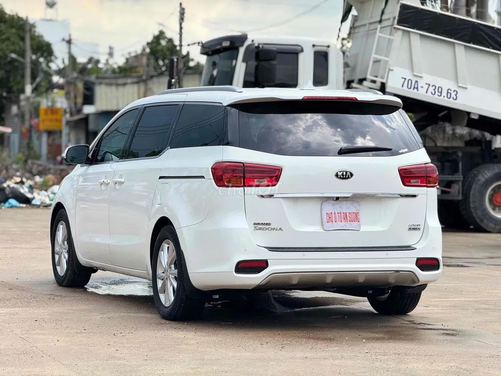 Kia Sedona 2020 photo 4