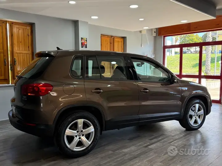 Volkswagen Tiguan 2012 photo 5