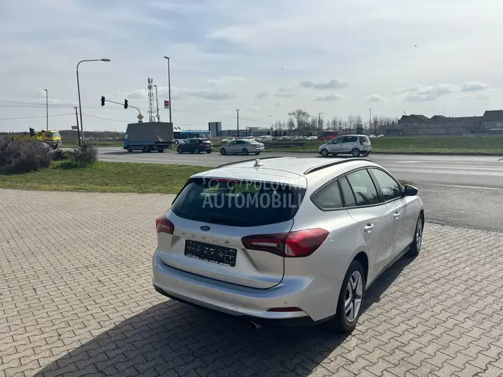 Ford Focus 2022 photo 5