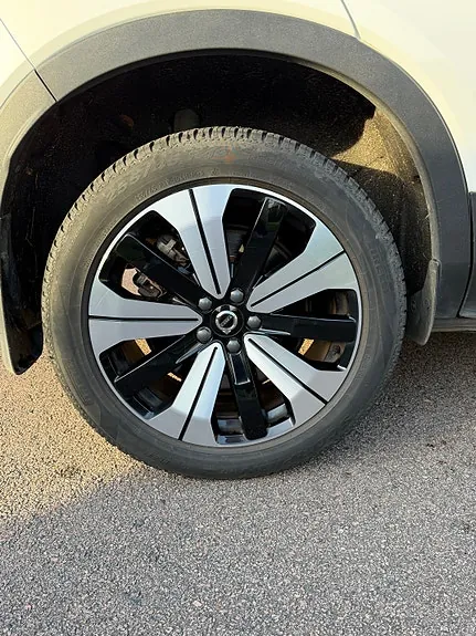 Volvo Xc40 2023 photo 2