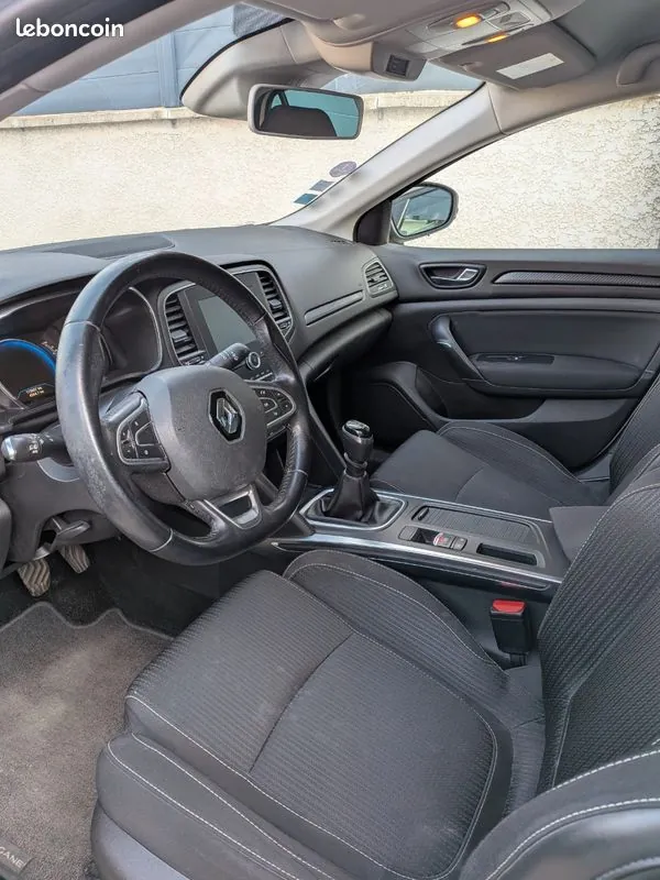 Renault Megane 2017 photo 3