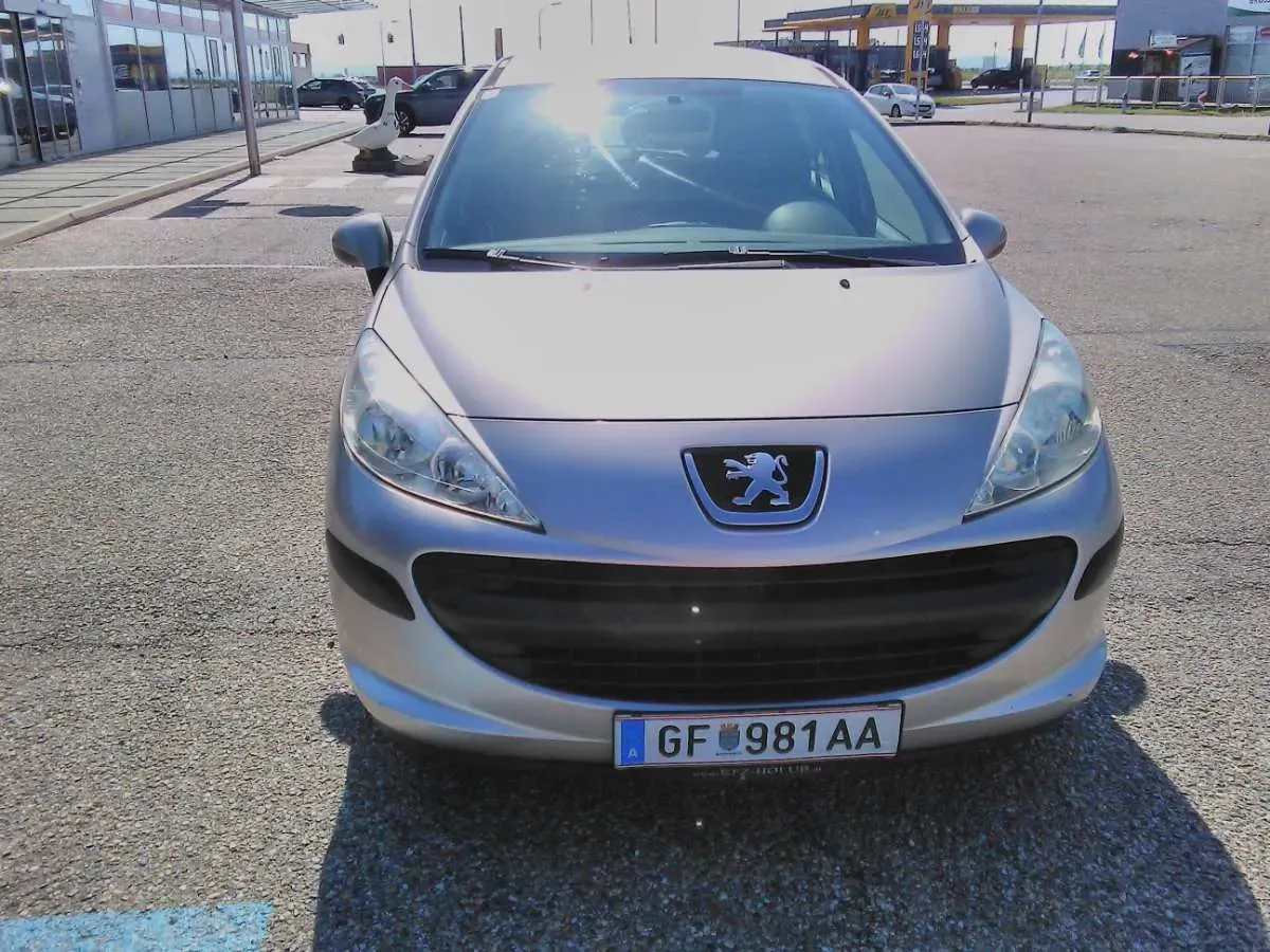Peugeot 207