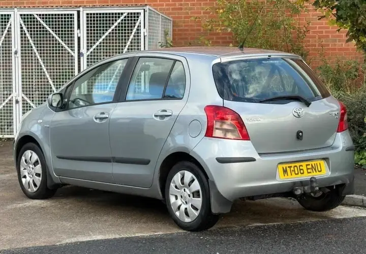 Toyota Yaris 2006 photo 5