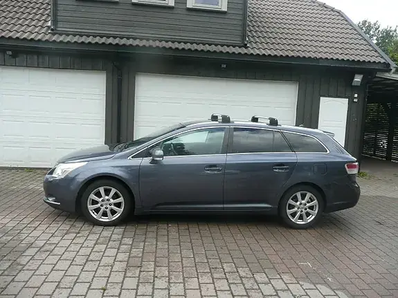 Toyota Avensis 2009 photo 3