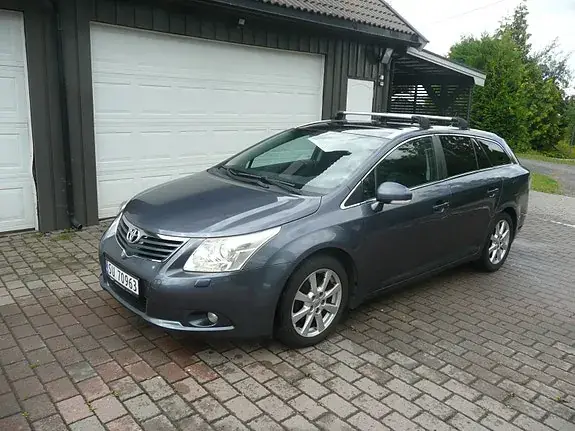 Toyota Avensis 2009 photo 2