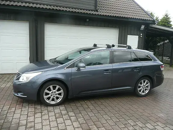 Toyota Avensis 2009 photo 4