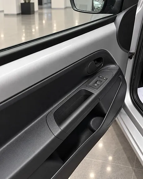 Volkswagen Up 2013 photo 4