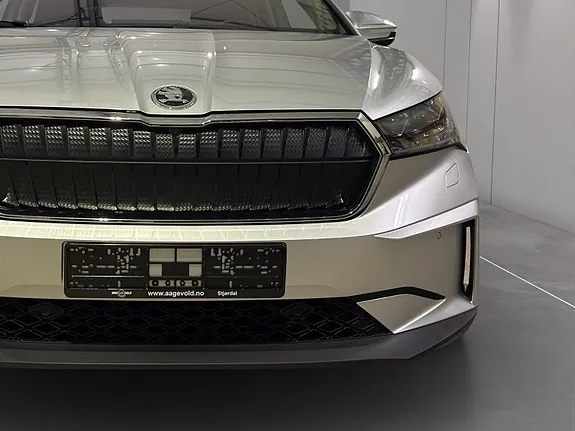 Skoda Enyaq 2023 photo 5