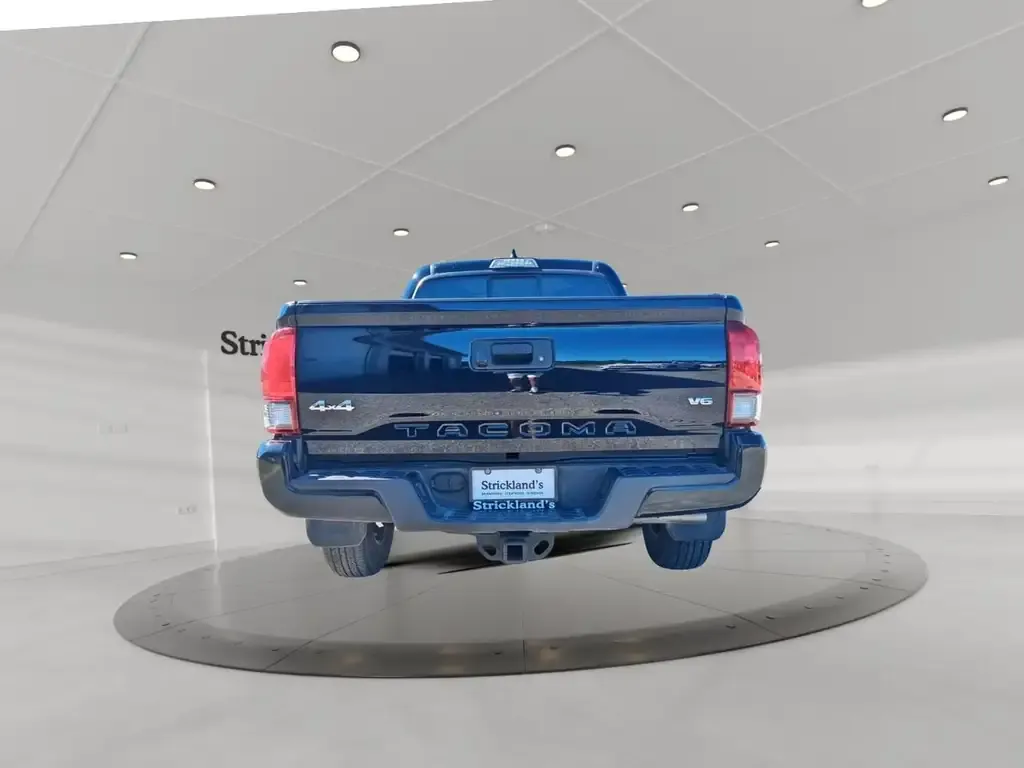 Toyota Tacoma 2023 photo 3