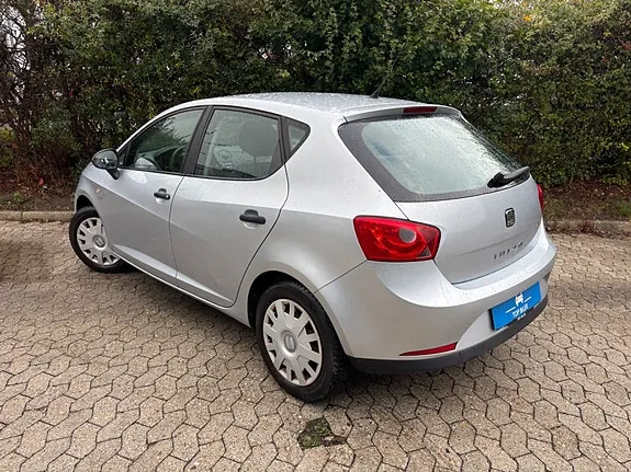 Seat Ibiza 2010 photo 3