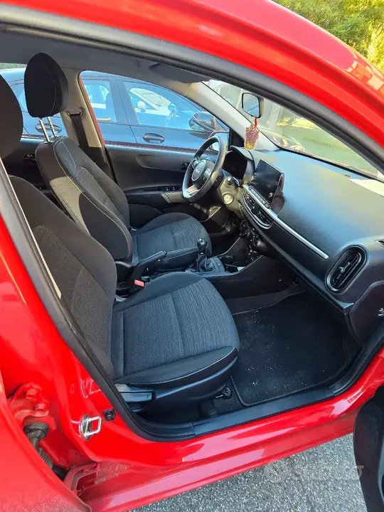Kia Picanto 2021 photo 2
