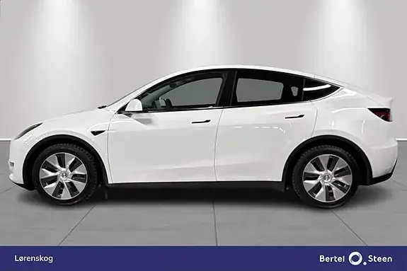 Tesla Model Y 2021 photo 2