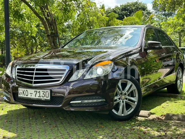 Mercedes-Benz E200 2011 photo 3