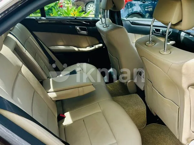 Mercedes-Benz E200 2011 photo 2
