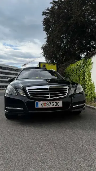Mercedes-Benz E-Class 2010 photo 2