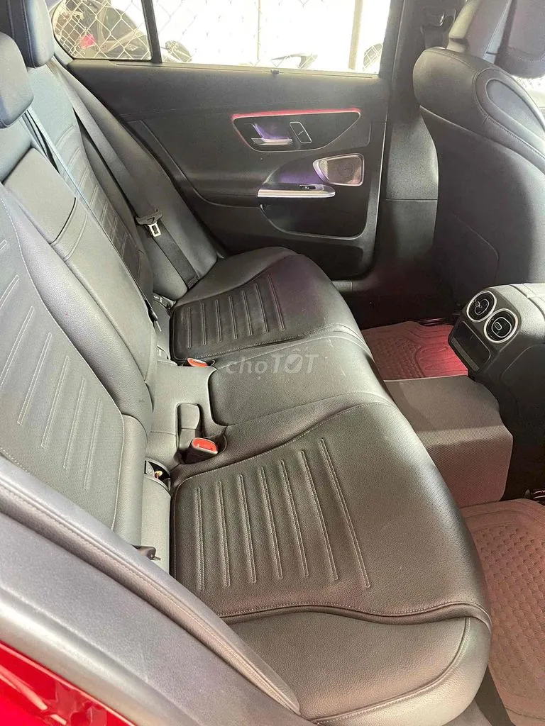 Mercedes-Benz C-Class 2023 photo 4