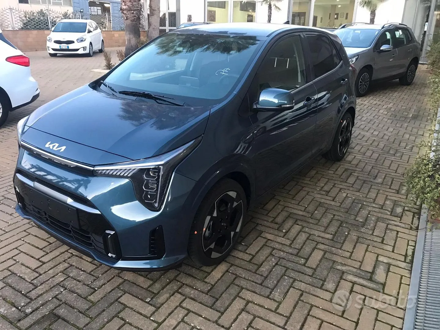 Kia Picanto photo 2