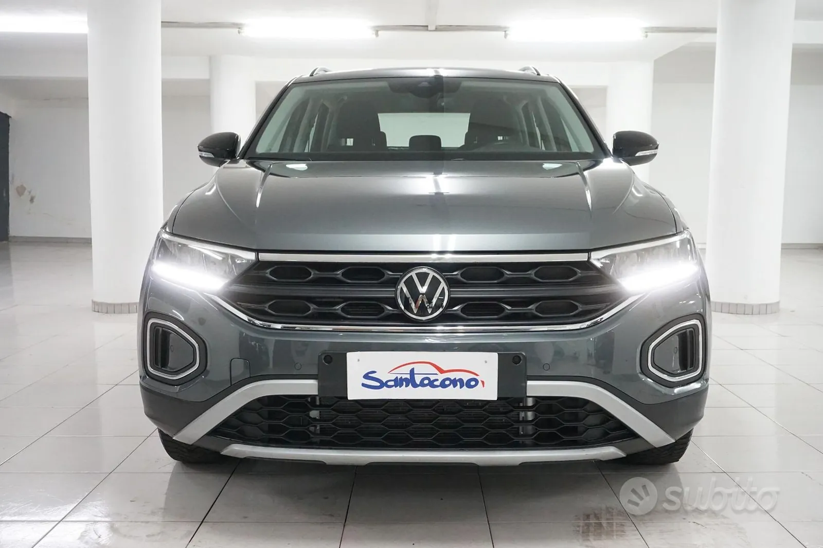 Volkswagen T-Roc 2024 photo 2