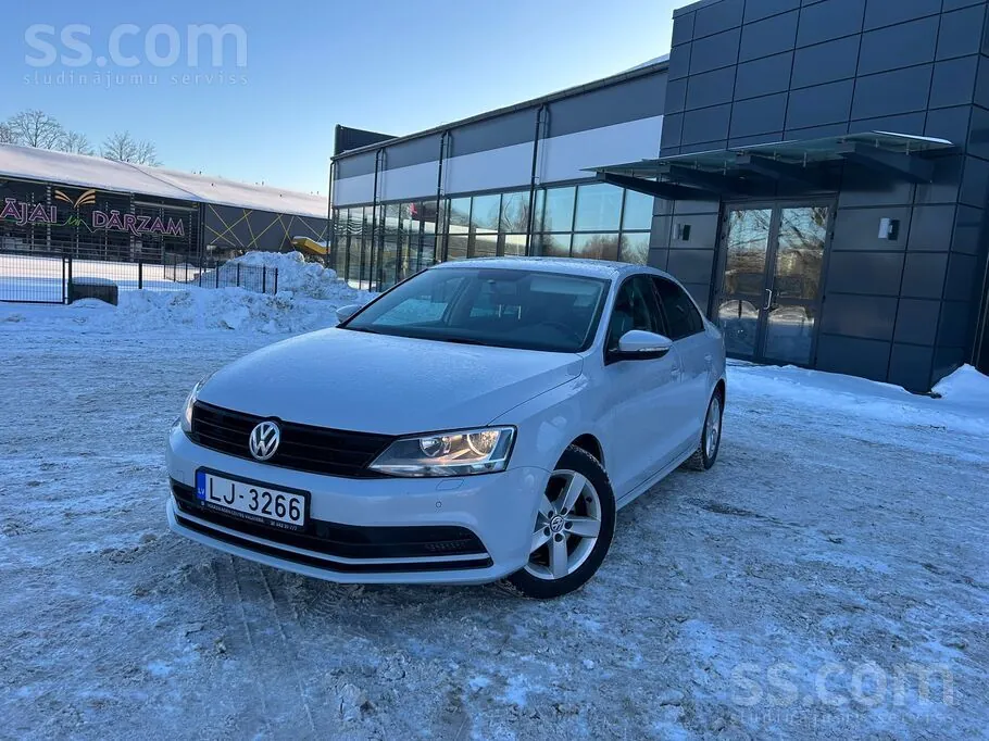Volkswagen Jetta 2018 photo 2