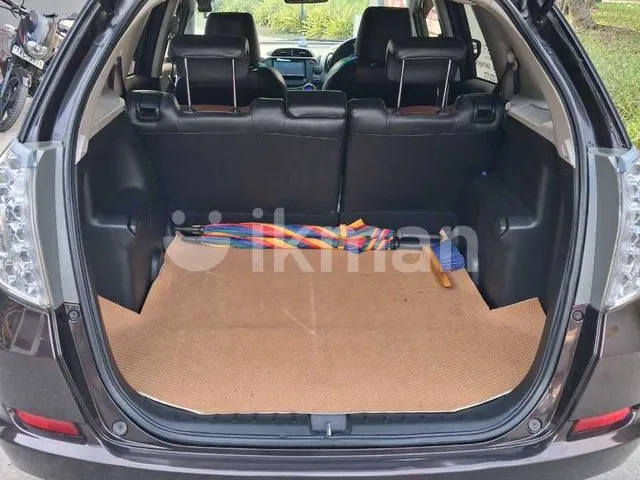 Honda Fit Shuttle 2012 photo 2